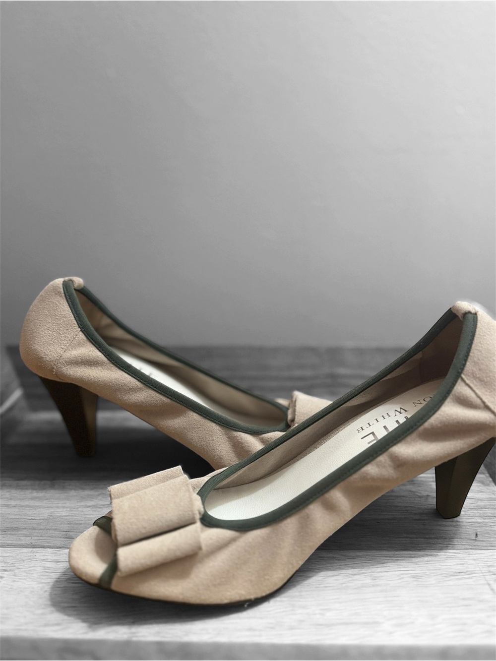 Ron white Alicia heels peep toe Devil wears Prada